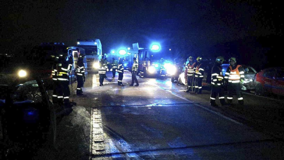 Nehody a úrazy: Tohle všechno může způsobit ledovka.