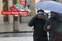 Na Moravu a Slezsko se řítí silný vítr. Může lámat větve i ničit budovy, sledujte radar Blesku