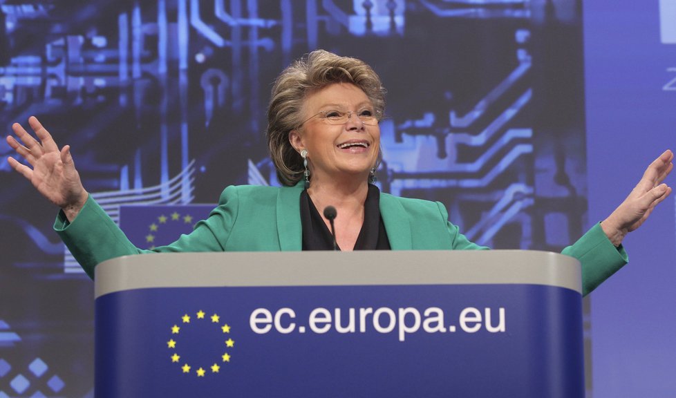 Viviane Reding, lucemburská europoslankyně a někdejší dlouholetá eurokomisařka, je &#34;matkou konce roamingu&#34;. Bojovala za něj 10 let.