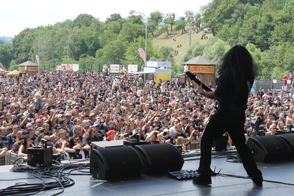 Rockový festival Masters of Rock se každoročně koná ve Vizovicích.