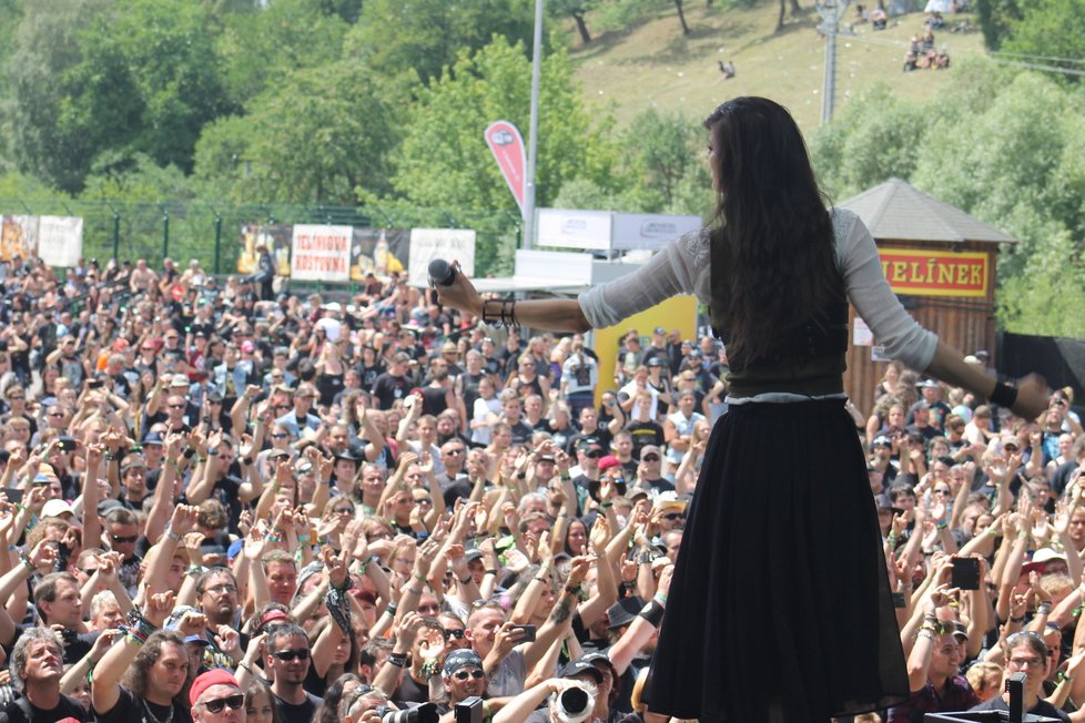 Rockový festival Masters of Rock se každoročně koná ve Vizovicích.