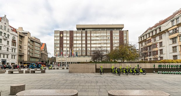 Hotel InterContinental čekají změny.