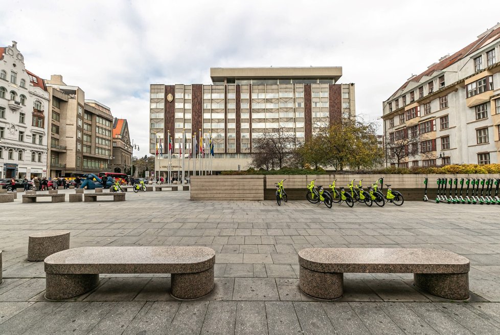 Hotel InterContinental čekají změny.