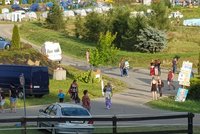 Očité svědectví tragédie na festivalu u Žďáru nad Sázavou: Jak se chlapec (†5) dostal pod kola vláčku