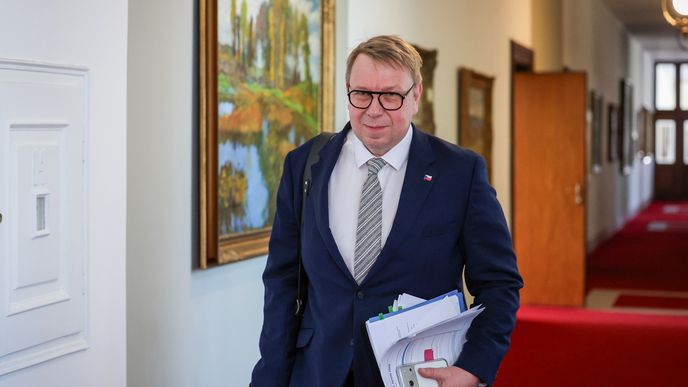 Navrhované změny superdávky lépe reflektují skutečné rozdíly v cenách bydlení napříč republikou, uvedl ministr práce Aleš Juchelka (ANO). Navrhované změny superdávky lépe reflektují skutečné rozdíly v cenách bydlení napříč republikou, uvedl ministr práce Aleš Juchelka (ANO).