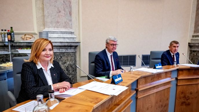 Jednání vlády: Alena Schillerová, Karel Havlíček a Andrej Babiš (26.1.2026) Jednání vlády: Alena Schillerová, Karel Havlíček a Andrej Babiš (26.1.2026)