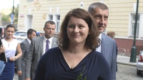 Maláčová chce, aby se Babiš stáhnul. ČSSD zatím není jednotná