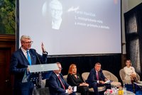 „Velký den Havlíčka.“ Vláda představila hospodářskou strategii: Ovládnutí ČEZ a investice do AI