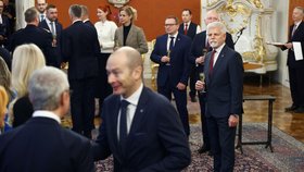 Prezident Petr Pavel jmenuje vládu premiéra Andreje Babiše (ANO) složenou ze zástupců hnutí ANO, SPD a Motoristů: Na snímku Petr Macinka za Motoristy (15. 12. 2025)