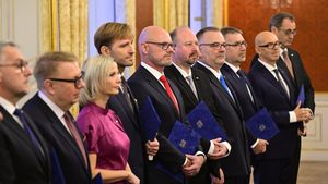 Pavel jmenoval Babišovu vládu bez Turka: Kompletní seznam ministrů nového kabinetu Pavel jmenoval Babišovu vládu bez Turka: Kompletní seznam ministrů nového kabinetu