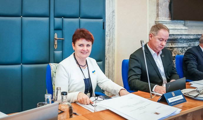 Ministryně životního prostředí Anna Hubáčková chystá dotace na zvýšení energetické samostatnosti domácností.