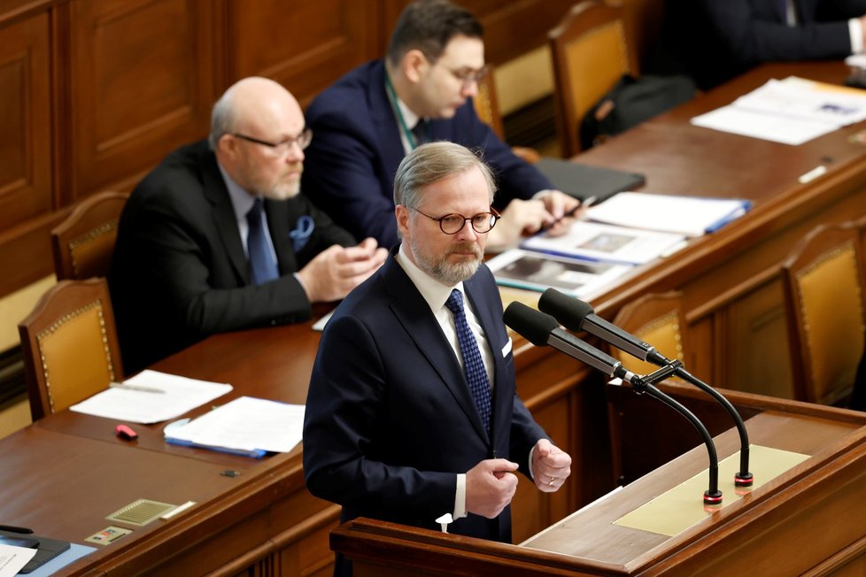 Jednání o nedůvěře vládě: Premiér Petr Fiala (ODS) během své první řeči  (17.1.2023)