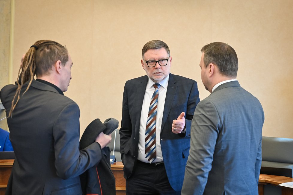 Jednání vlády: Ministři Ivan Bartoš (Piráti), Zbyněk Stanjura (ODS) a Marian Jurečka (KDU-ČSL; 15. 3. 2023)
