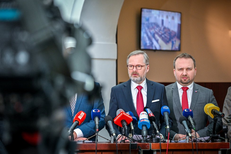 Jednání vlády: Premiér Petr Fiala (ODS) a ministr práce a sociálních věcí Marian Jurečka (KDU-ČSL) (01. 03. 2023)