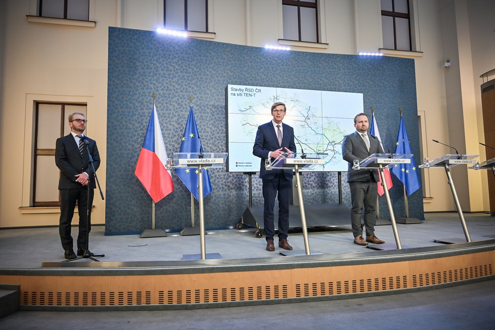 Jednání vlády: Ministr dopravy Martin Kupka (ODS) a ministr práce a sociálních věcí Marian Jurečka (KDU-ČSL) na tiskové konferenci (15.3.2023)
