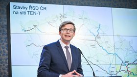 Jednání vlády: Ministr dopravy Martin Kupka (ODS)