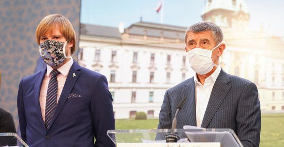 Vláda o koronaviru: Adam Vojtěch a Andrej Babiš (24.4.2020)