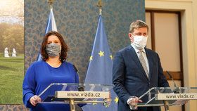 Vláda o koronaviru: Jana Maláčová a Tomáš Petříček (24.4.2020)