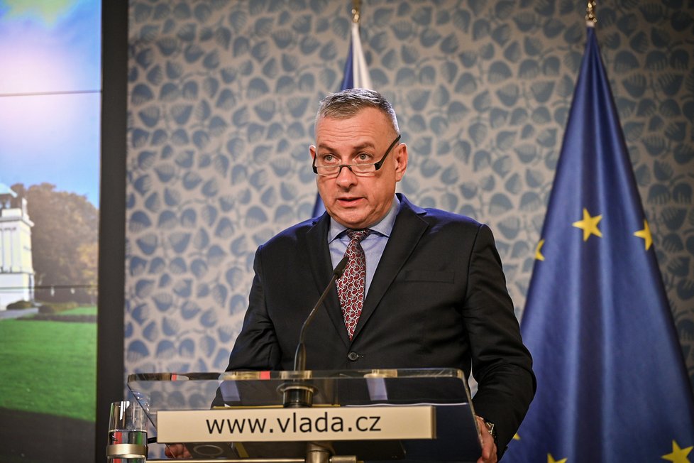 Mimořádné jednání vlády: Ministr průmyslu a obchodu Jozef Síkela (za STAN)  (26.9.2022)