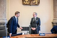 Kabinet chce konsolidačním balíkem ušetřit víc než 70 miliard. A zrušil pět vládních zmocněnců