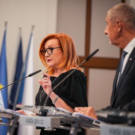 Zakleknutí na firmu FAU směřuje k debaklu. Babiš a Schillerová se z odpovědnosti nevyvlečou Zakleknutí na firmu FAU směřuje k debaklu. Babiš a Schillerová se z odpovědnosti nevyvlečou