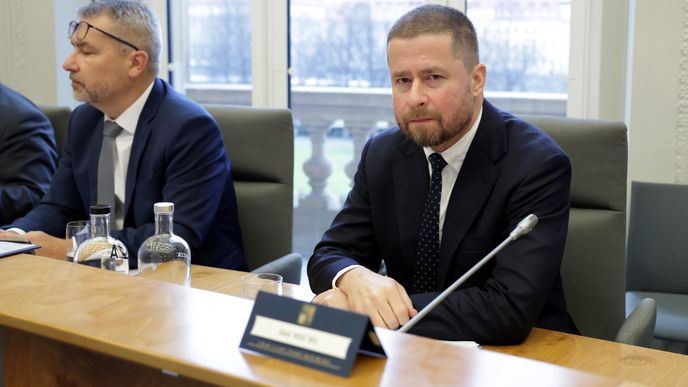 Jednání vlády: Účastnil se i guvernér ČNB Aleš Michl (16.12.2025) Jednání vlády: Účastnil se i guvernér ČNB Aleš Michl (16.12.2025)