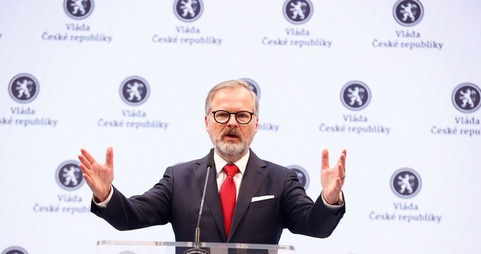 Fialova vláda rozhodla o podání demise (6.11.2025)