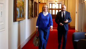 Jednání Fialovy vlády o demisi: Černochová se Ženíškem (6.11.2025)