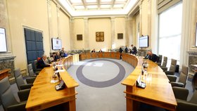 Jednání Fialovy vlády o demisi (6.11.2025)