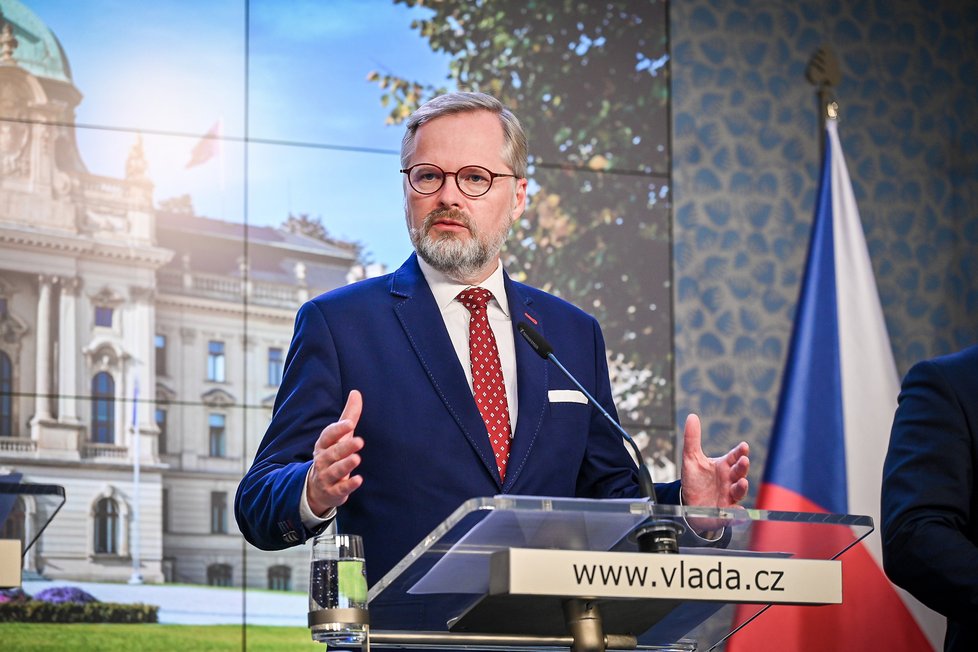 Premiér Petr Fiala na tiskové konferenci, 9. listopadu 2022.