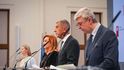 TK po jednání vlády: Ministryně financí Alena Schillerová, premiér Andrej Babiš a ministr průmyslu a obchodu Karel Havlíček (všichni ANO) (13.4.2026) TK po jednání vlády: Ministryně financí Alena Schillerová, premiér Andrej Babiš a ministr průmyslu a obchodu Karel Havlíček (všichni ANO) (13.4.2026)