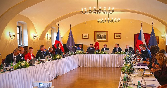 Výjezdní zasedání vlády na zámku Štiřín (20. 4. 2022)