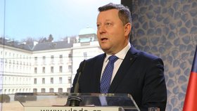 Ministr kultury Antonín Staněk (ČSSD) po jednání vlády