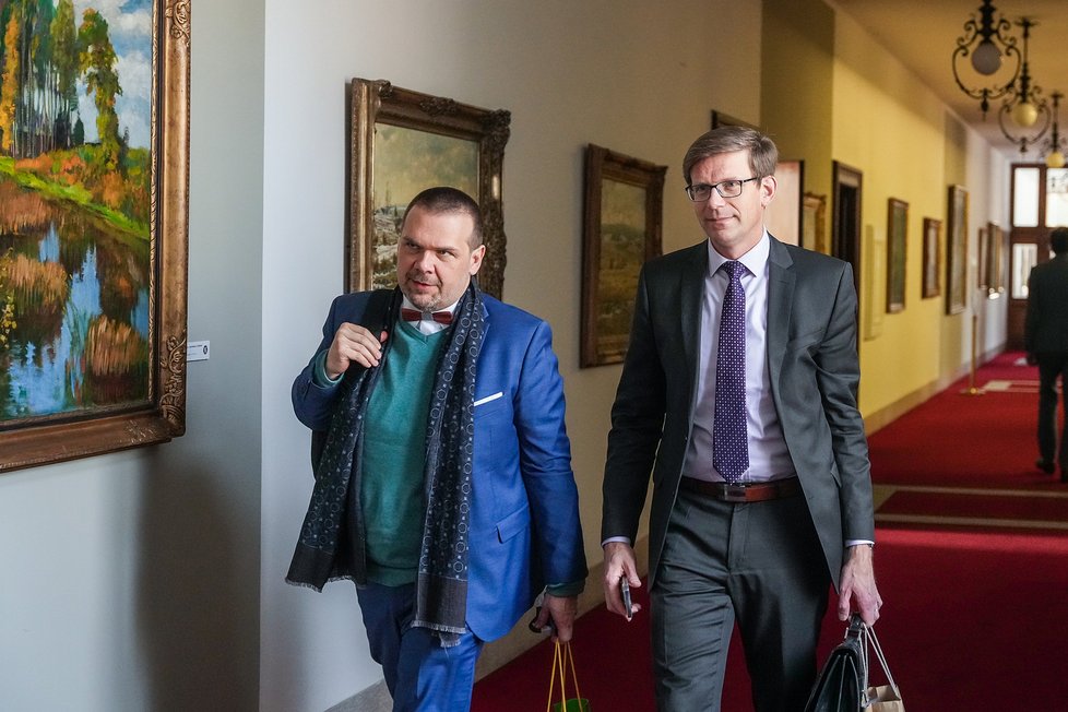 Jednání vlády: Ministr kultury Martin Baxa (ODS) a ministr dopravy Martin Kupka (ODS) (22.3.2023)