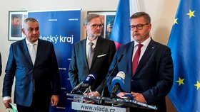 Výjezdní zasedání vlády v Kadani: Premiér Petr Fiala (ODS) a ministr průmyslu a obchodu Jozef Síkela (za STAN) (20.9.2023)