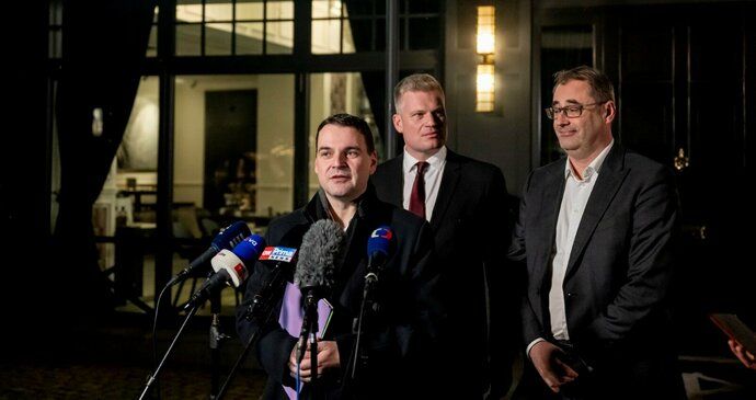 Jednání koaliční rady: Filip Turek, Petr Macinka a Boris Šťastný (25.11.2025)