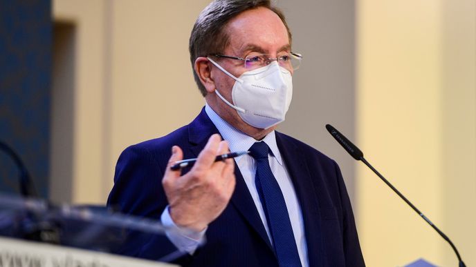 Ministr zdravotnictví Petr Arenberger (za ANO)
