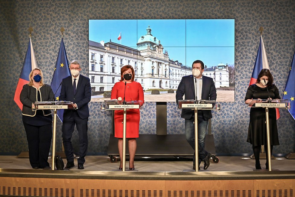 Jednání vlády: Ministři Dostálová, Havlíček, Schillerová, Hamáček a Maláčová (1. 3. 2021)