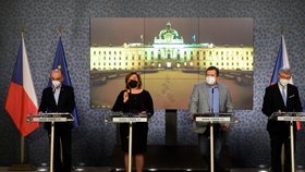 Tisková konference po jednání vlády (22. 2. 2021): Zleva Jan Blatný (za ANO), Alena Schillerová (za ANO), Jan Hamáček (ČSSD) a Karel Havlíček (za ANO)