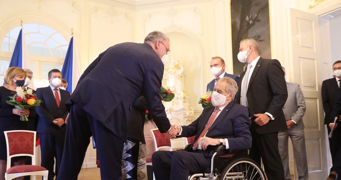 Vláda Andreje Babiše (ANO) na obědě u prezidenta Miloše Zemana (28. 6. 2021): Lubomír Metnar a Miloš Zeman