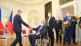 Vláda Andreje Babiše (ANO) na obědě u prezidenta Miloše Zemana (28. 6. 2021): Premiér s prezidentem