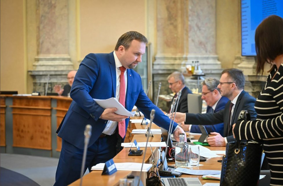 Jednání vlády: Ministr práce a sociálních věcí Marian Jurečka (15.2.2022)