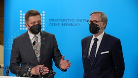 Premiér Petr Fiala na tiskové konferenci poté, co uvedl do funkce ministra vnitra Víta Rakušana (17.12.2021)