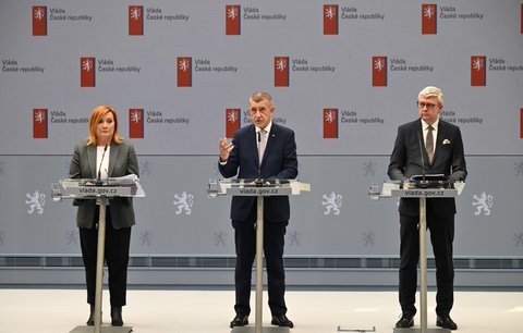 Vláda schválila obnovení EET od ledna 2027. Co se mění a kdo má výjimku?