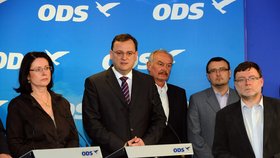 ODS pod vedením premiéra Nečase chřadne a ztrácí voliče. Je to patrné i z debaklu v prezidentských volbách