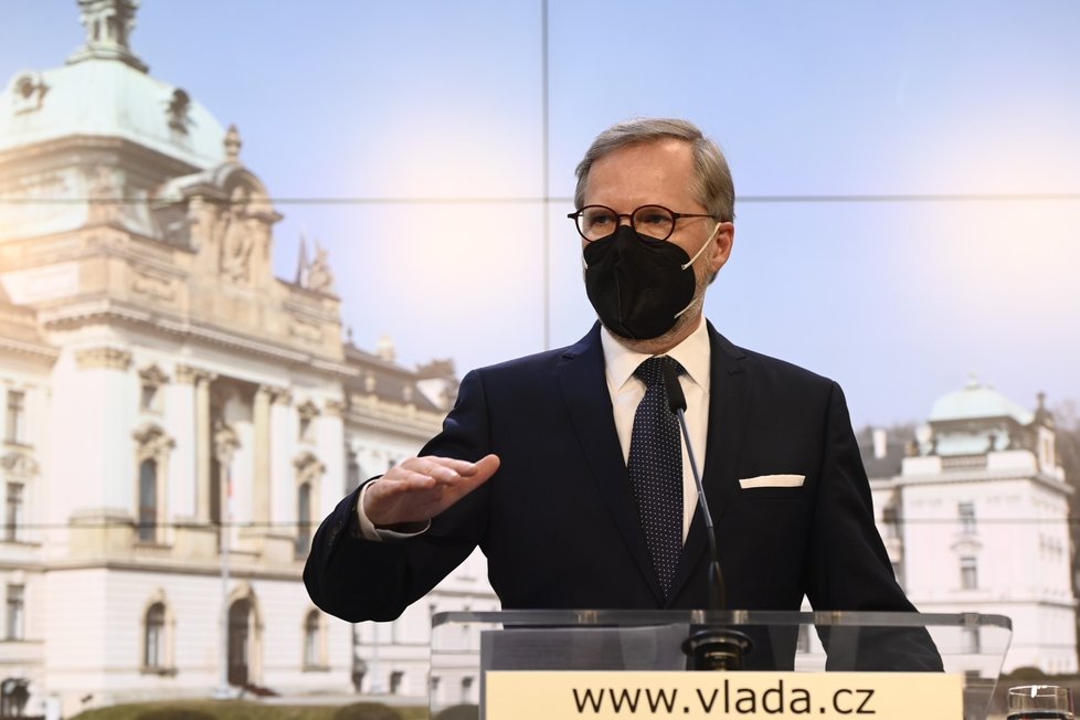 Tisková konference po jednání vlády: Premiér Petr Fiala (ODS) (22.12.2021)