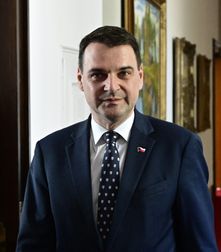 Macinka se před ústavním pučem zabarikádoval ve své pracovně, kde ho pučisté prý nedostanou Macinka se před ústavním pučem zabarikádoval ve své pracovně, kde ho pučisté prý nedostanou