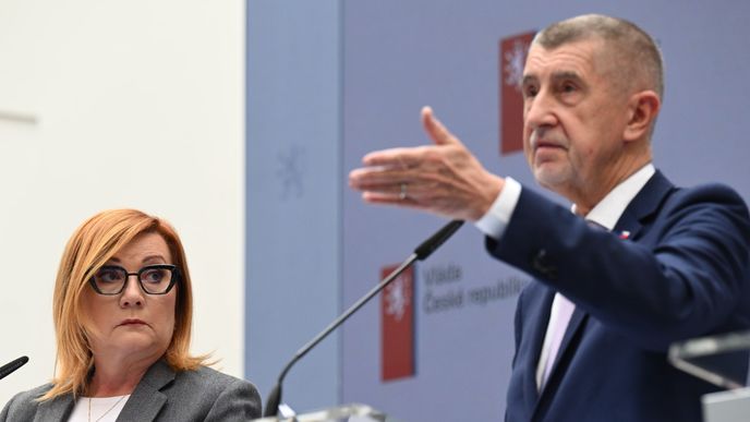 Mimořádné jednání vlády cenách pohonných hmot Mimořádné jednání vlády cenách pohonných hmot