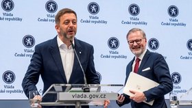 TK po schůzi vlády v demisi: Vít Rakušan a Petr Fiala