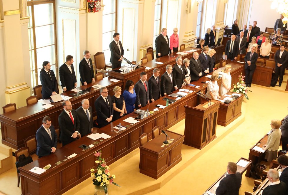 Poslanecká sněmovna ve středu až na osmý pokus dokončila první čtení vládní novely zákona o evidenci tržeb (EET).